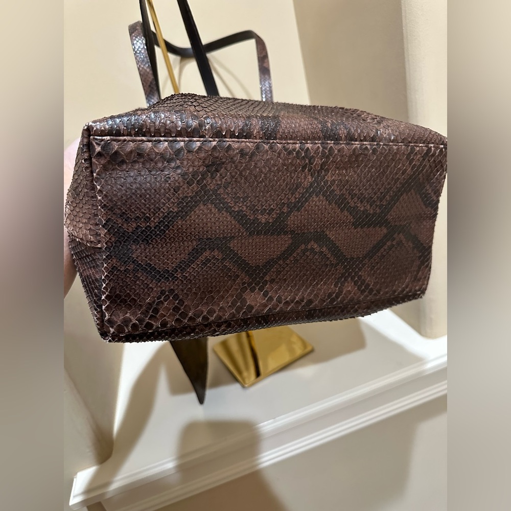 Gucci Python Open Tote W/Attached Pouch - image 5
